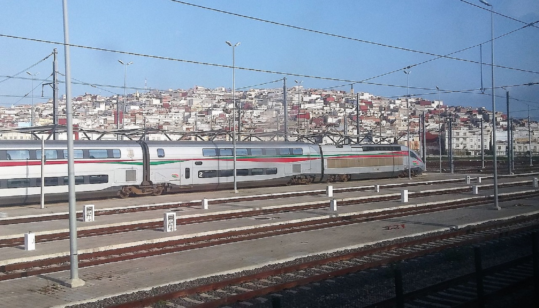 Быстрее пули, лучше самолета. 5 суперскоростных поездов мира