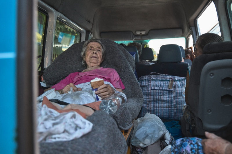 Битва біля "західних воріт Донбасу". Чим живе прифронтовий Покровськ і як виглядає місто