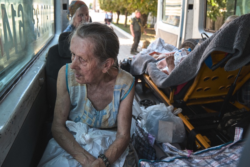 Битва біля "західних воріт Донбасу". Чим живе прифронтовий Покровськ і як виглядає місто