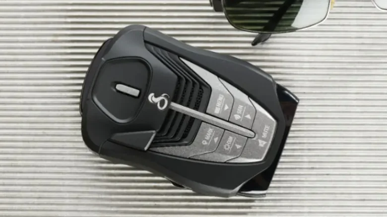 Як перетворити свій автомобіль на преміум-клас: 13 корисних гаджетів