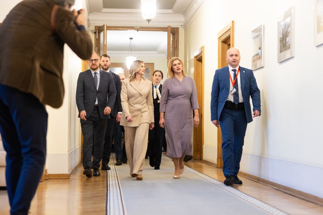 Олена Зеленська підкорила президента Латвії ніжним образом (фото)