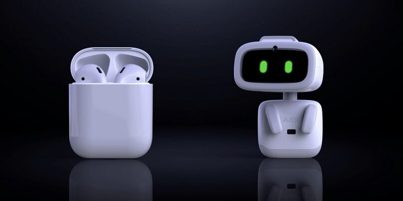 Впізнає власника та може підтримувати розмову. Представлено кишеньковий робот-тамагочі зі ШІ