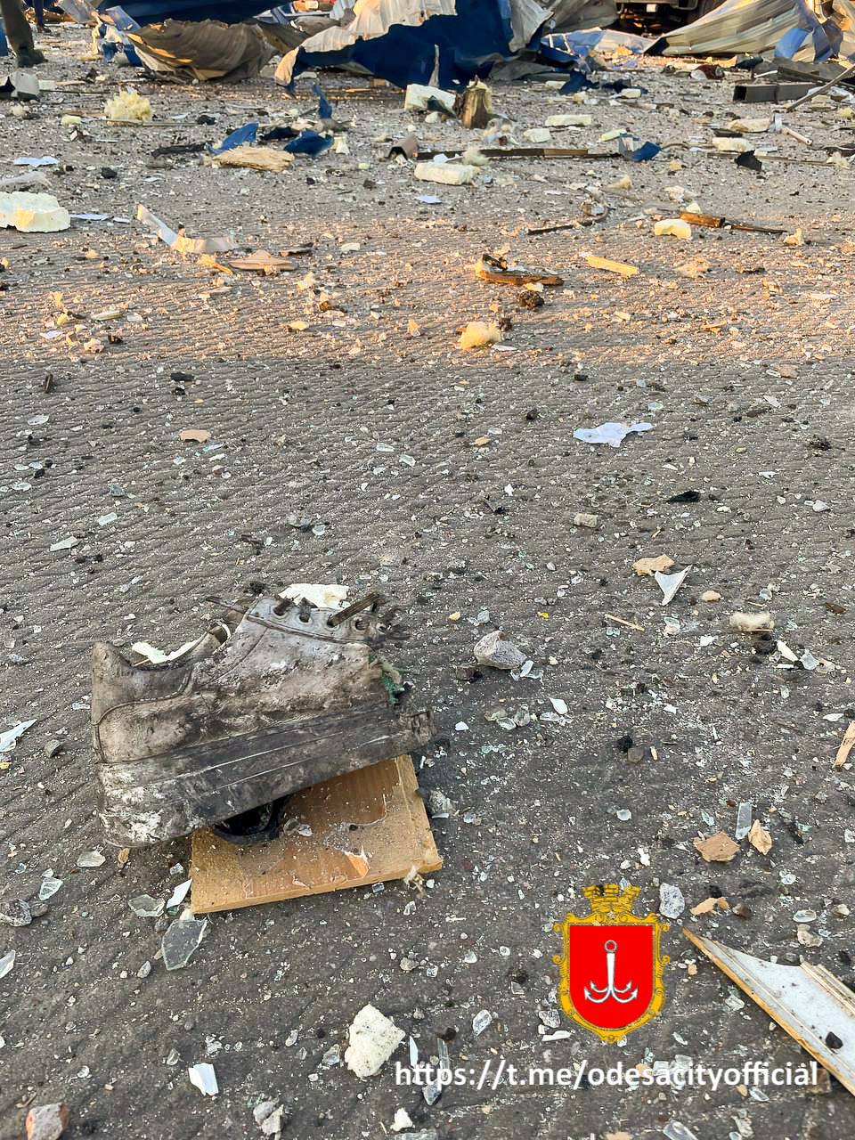 В Одессе оккупанты разрушили ракетами ТРЦ "Ривьера": фото последствий