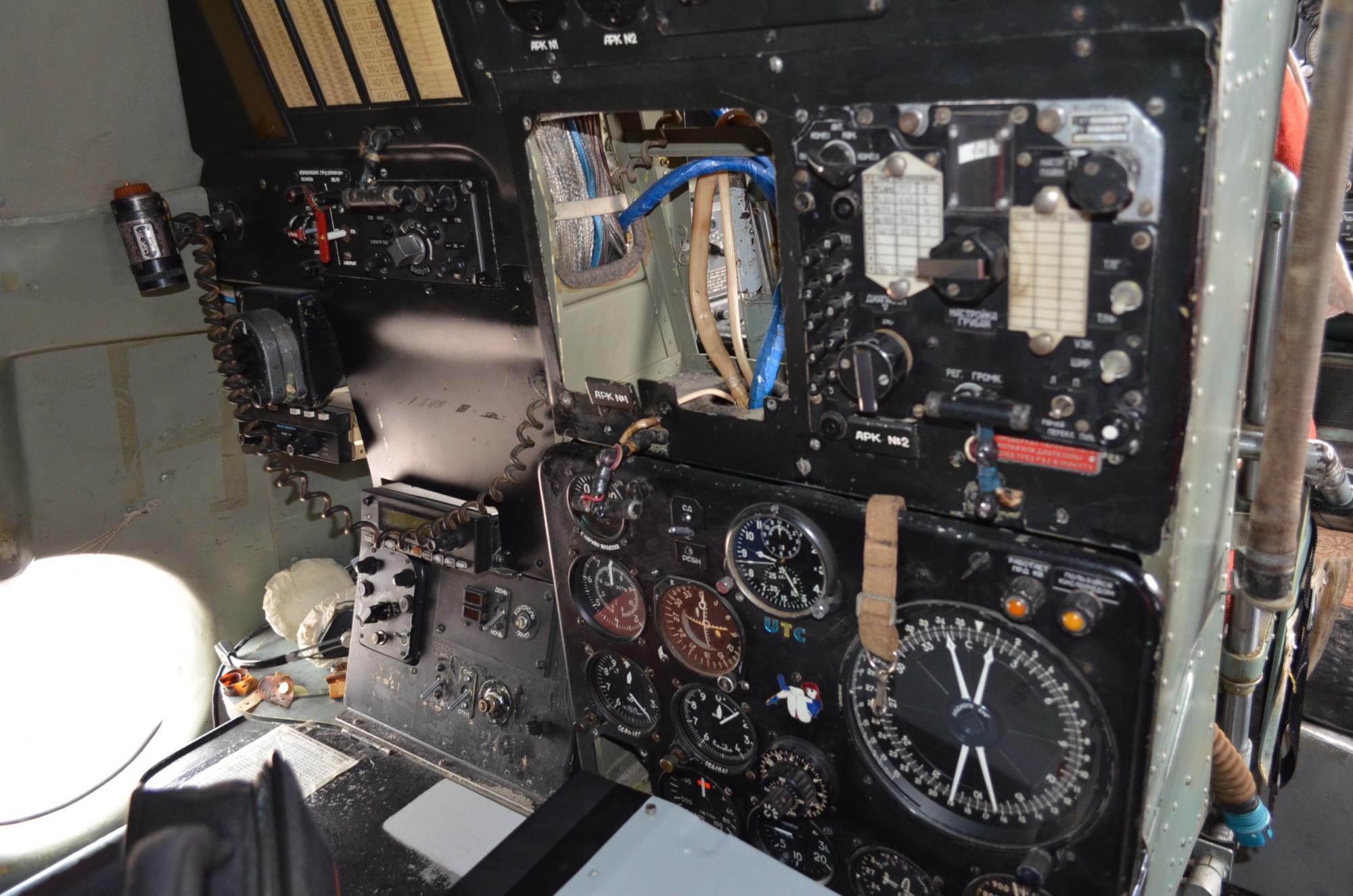 В Украине распродают самолеты: сколько стоят и как выглядят (фото)