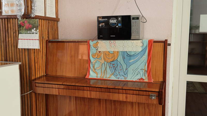 "Куди прийдуть росіяни, жити не залишуся". Як переселенці рятуються від війни у шелтерах