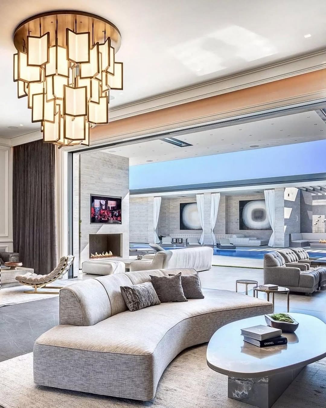 Топ-5 самых дорогих домов звезд, которые поражают заоблачной ценой и роскошью