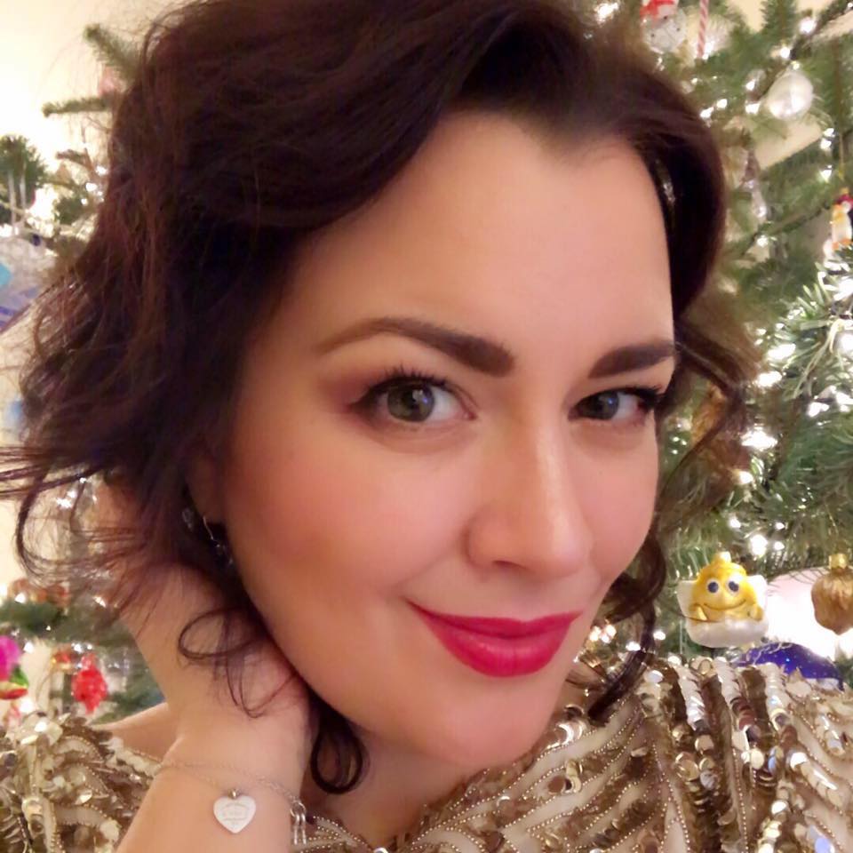 Экс-жена Тимощука рассказала, как он врет собственным детям: "Дочери уже смеются над ним"