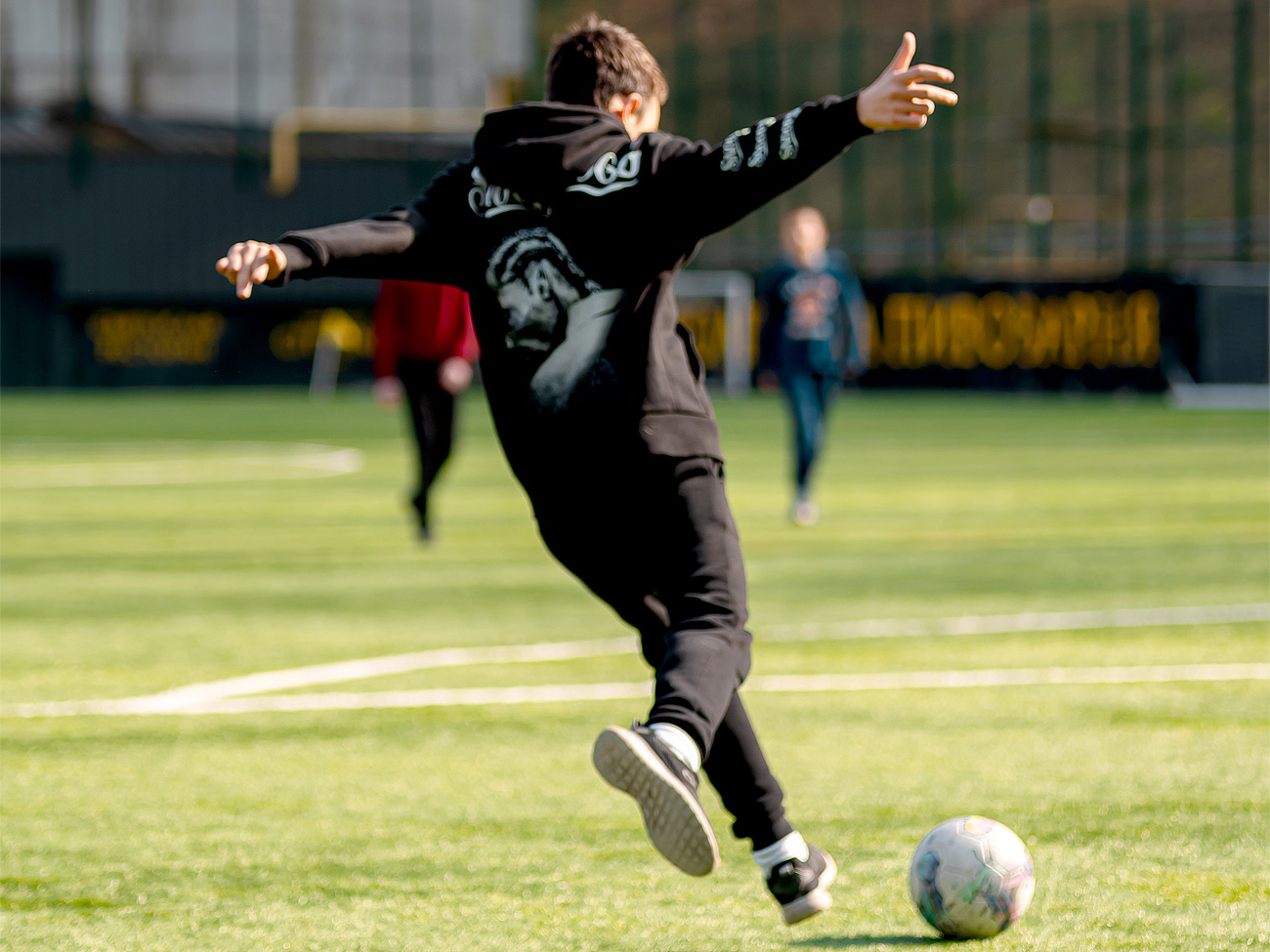 Григорій Козловський та ФК "Рух" влаштували дітям-сиротам свято