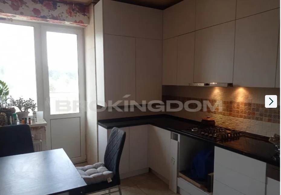 У Бучі та Ірпені знову продають квартири: які ціни і стан житла