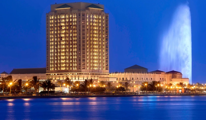 Фото з шикарного готелю, де проходять переговори України та США