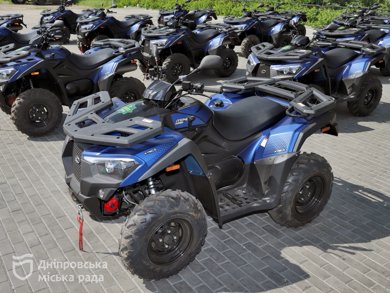 Днепр предоставил Силам обороны очередную партию FPV-дронов и квадроциклов