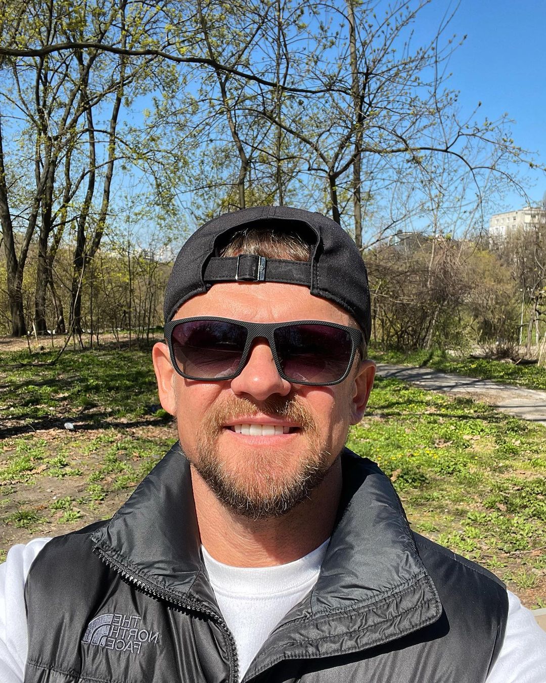 Як зараз виглядає Гарік Бірча - військовослужбовець і зірка серіалу "Віталька" (фото)