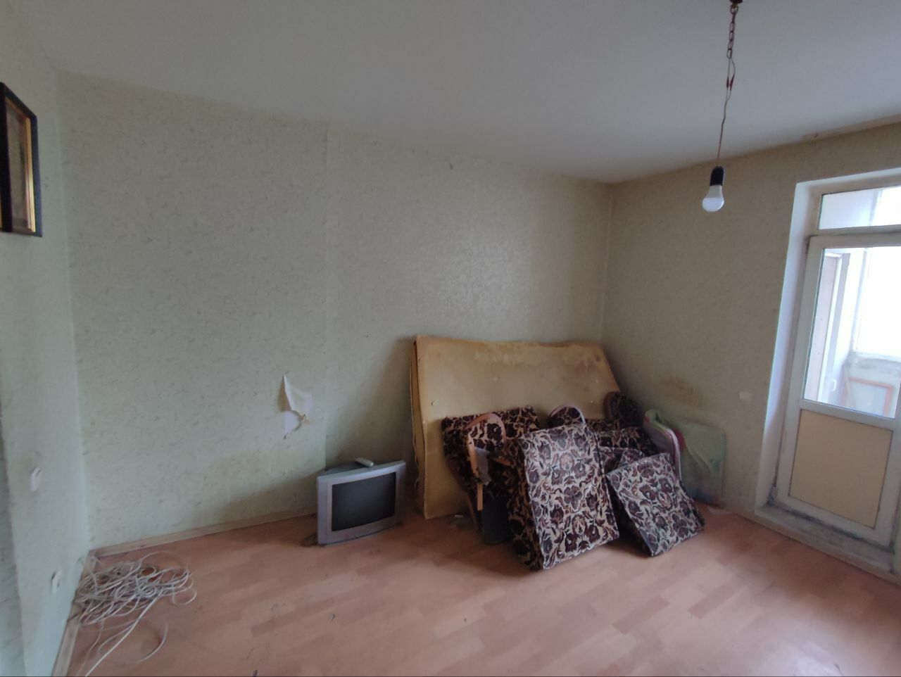 У Києві здають в оренду "розбиту" квартиру за невиправдані гроші: мережа в шоці (фото)