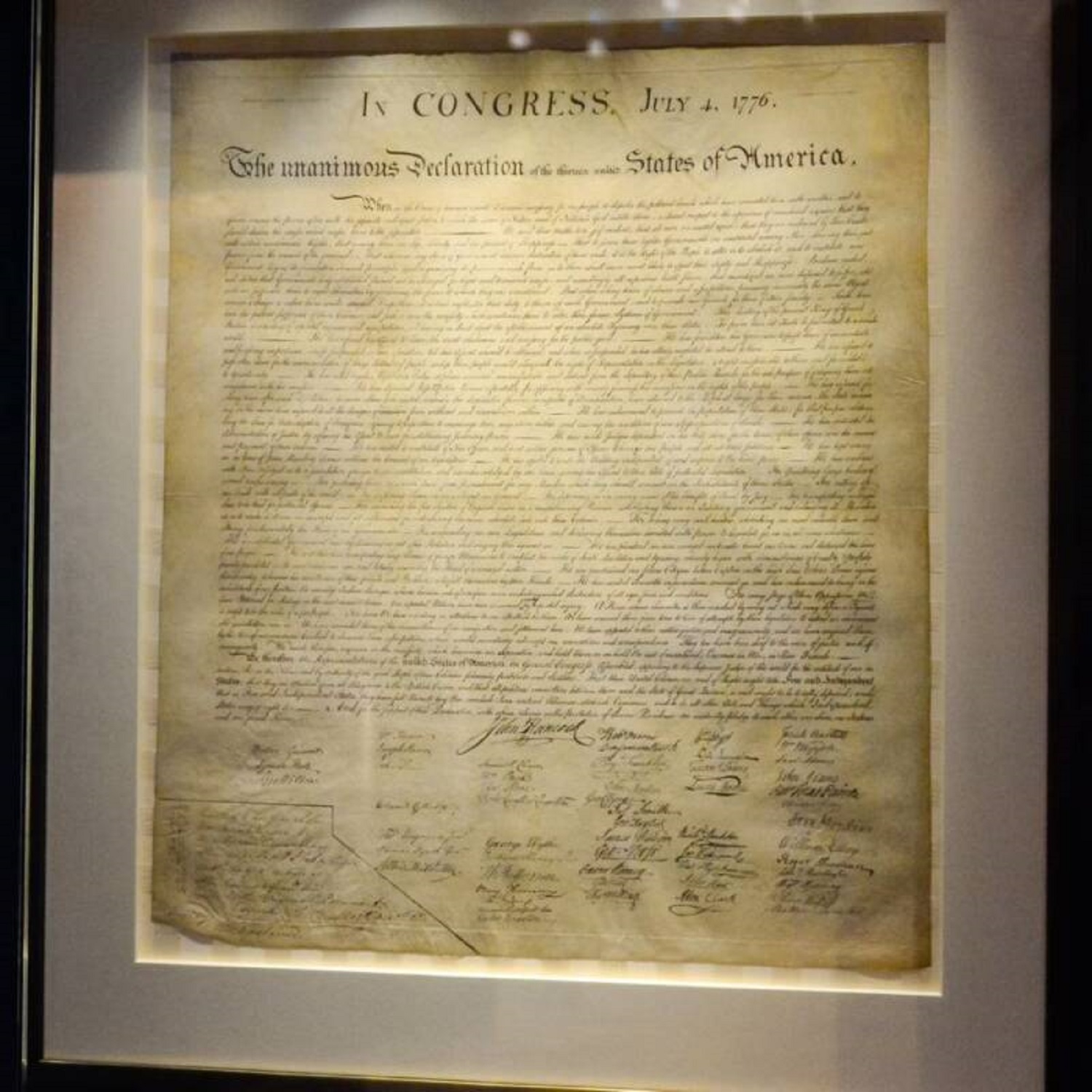 Від картини Далі до яйця Фаберже:  7 безцінних знахідок в магазинах секонд-хенду