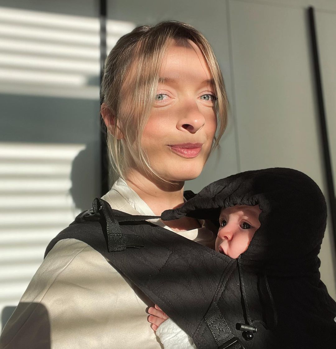 "Ми ніколи не перетиналися": Василіса Фролова розповіла про чоловіка та де він працює