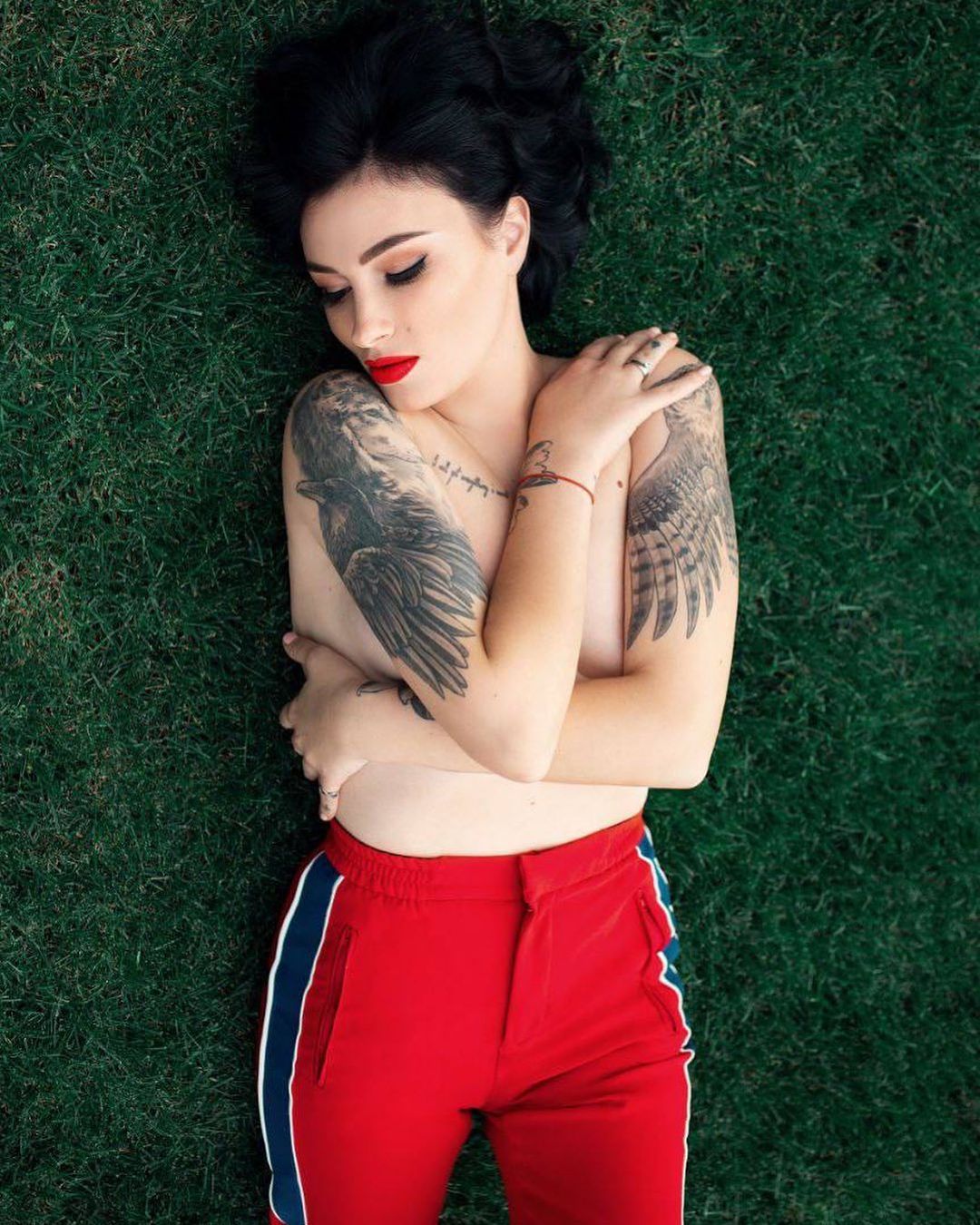 7 українських зірок, які не люблять носити бюстгальтер