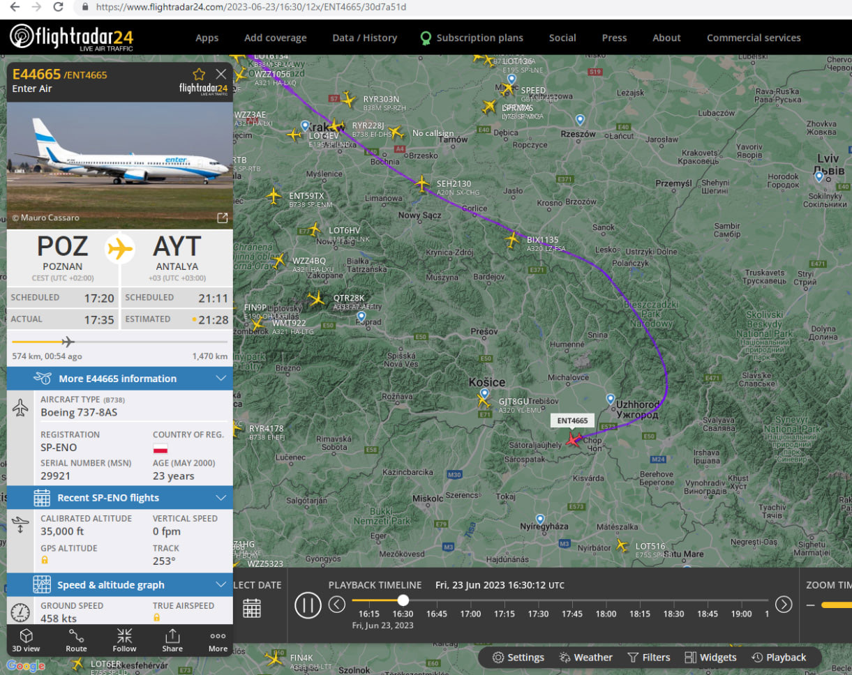 Польський літак із пасажирами залітав у закрите небо України: причини інциденту