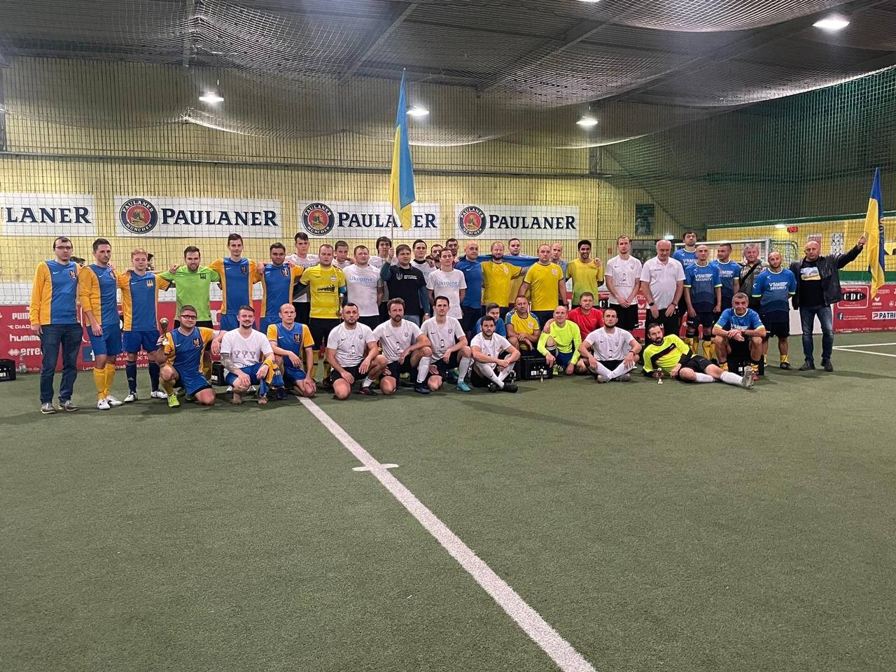 Тонни вантажів. Як громада в Карлсруе організувала масштабну допомогу українцям