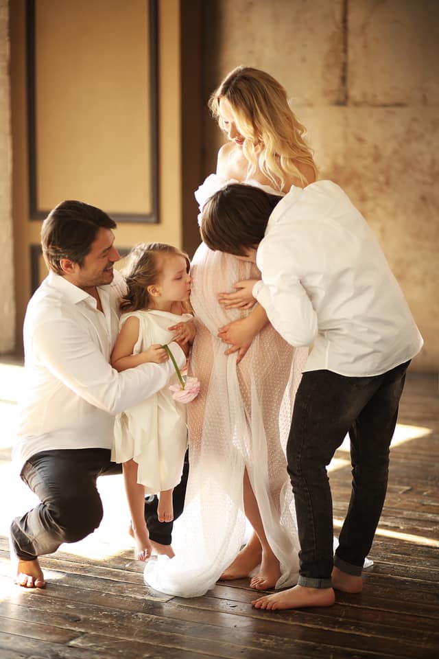 Сергій Притула відверто розповів, як переживає розлуку з дружиною та дітьми вже 11 місяців