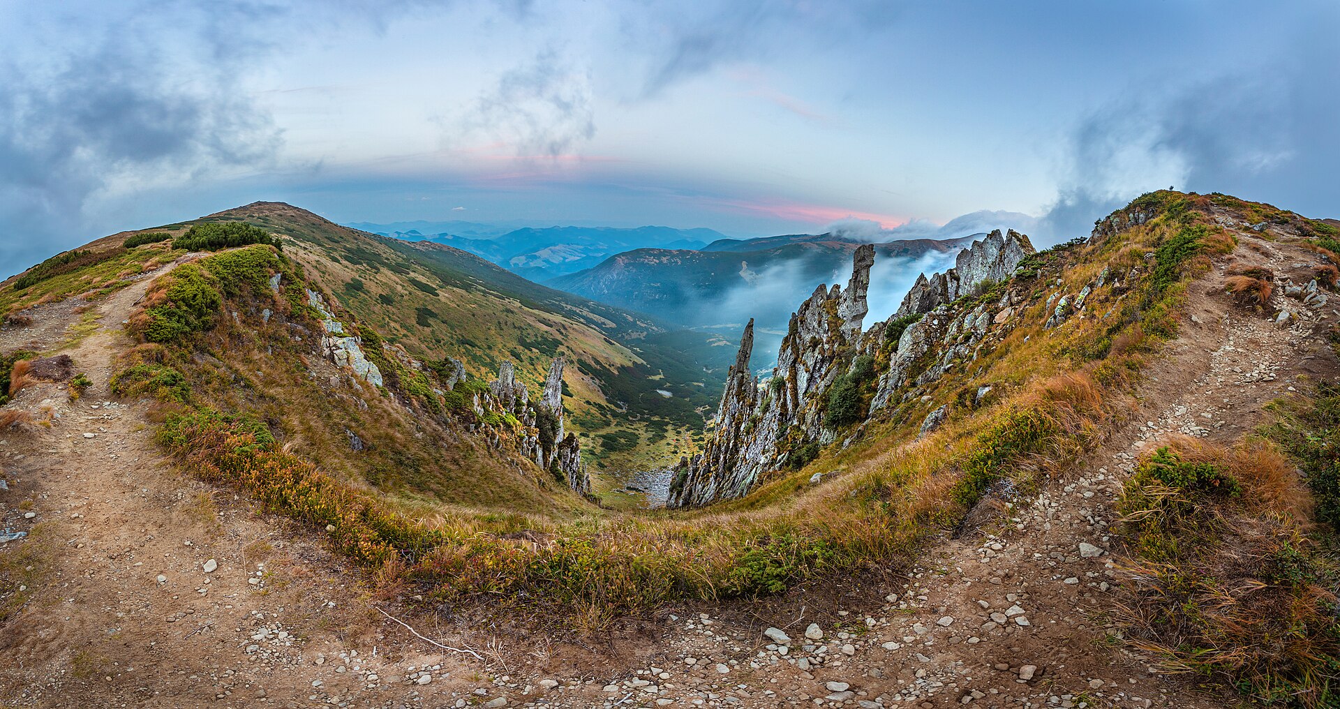 Карпатський Стоунхендж: чому варто відвідати містичні Шпиці хоча б раз у житті