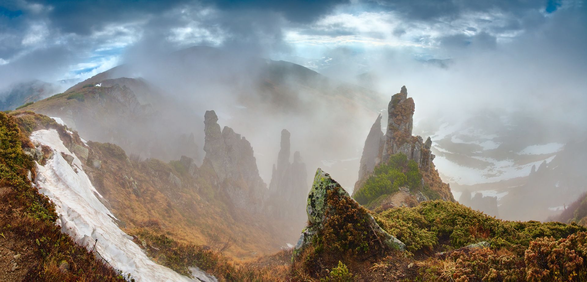 Карпатський Стоунхендж: чому варто відвідати містичні Шпиці хоча б раз у житті