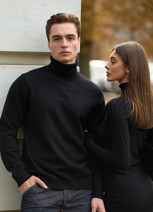 Військовий ЗСУ Назар Грабар змінив комуфляж на цивільний одяг і став обличчям українського бренду