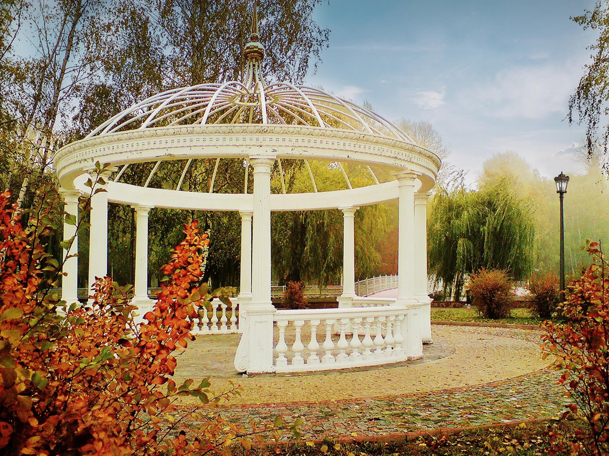 5 самых романтичных мест в Украине для признания в любви осенью