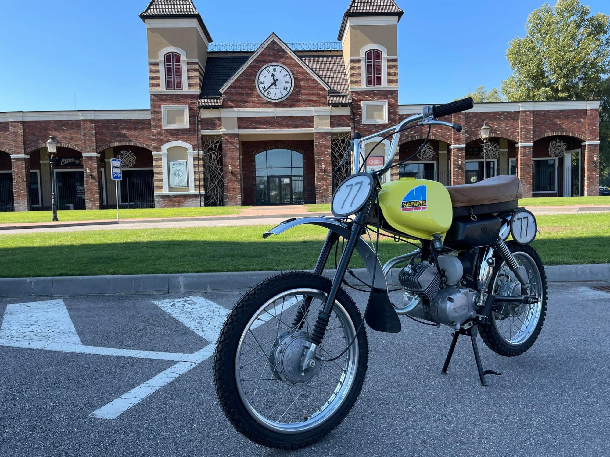 В Украине восстановили редкий мопед "Карпаты-Кросс": в продаже почти не было