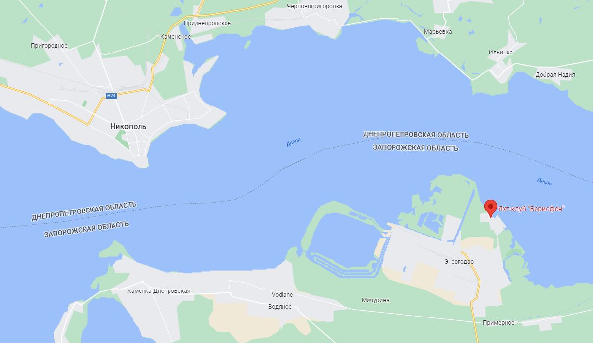 В Энергодаре оккупанты подожгли лес. Дым заметно даже в Никополе