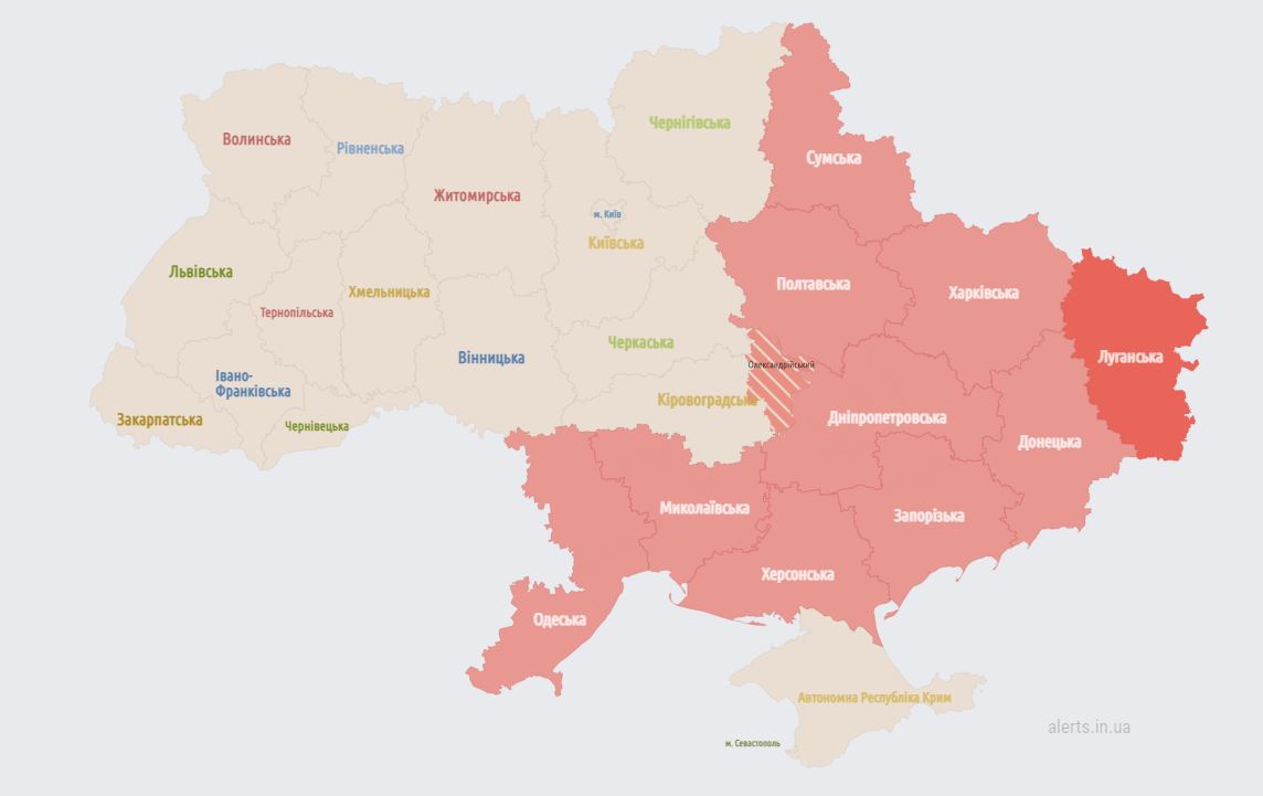 В Одеській області повідомляють про вибухи