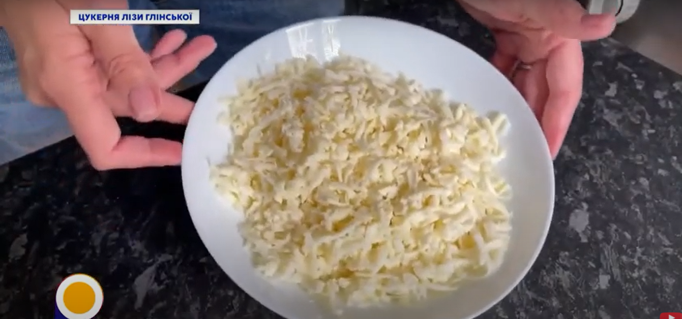 Вкусные ленивые хачапури всего за 10 минут: рецепт от известного кулинара