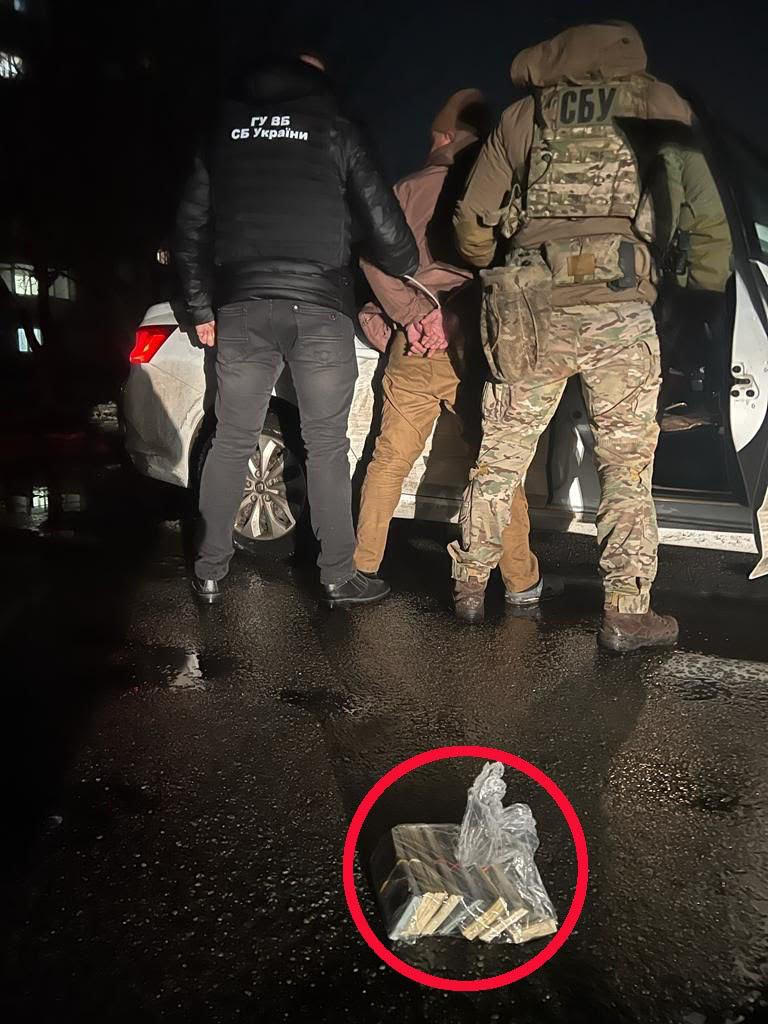 Обіцяв "домовитися" з СБУ. Чиновника Бориспільської РВА судитимуть за шахрайство