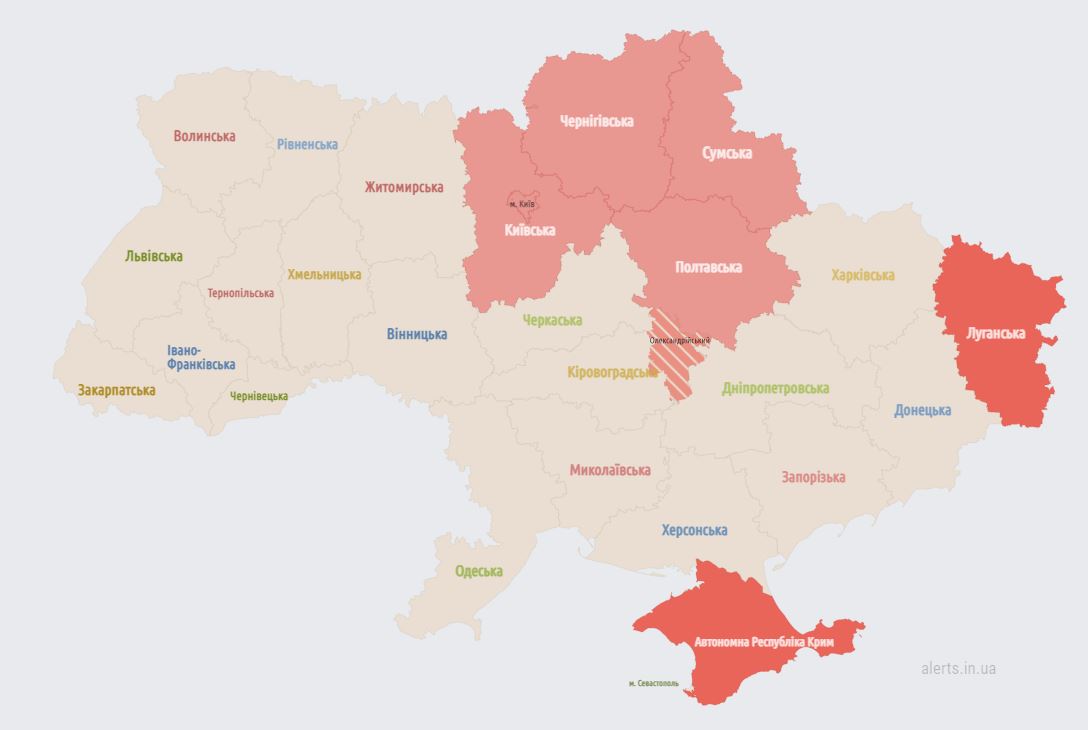 У низці областей та Києві оголосили повітряну тривогу