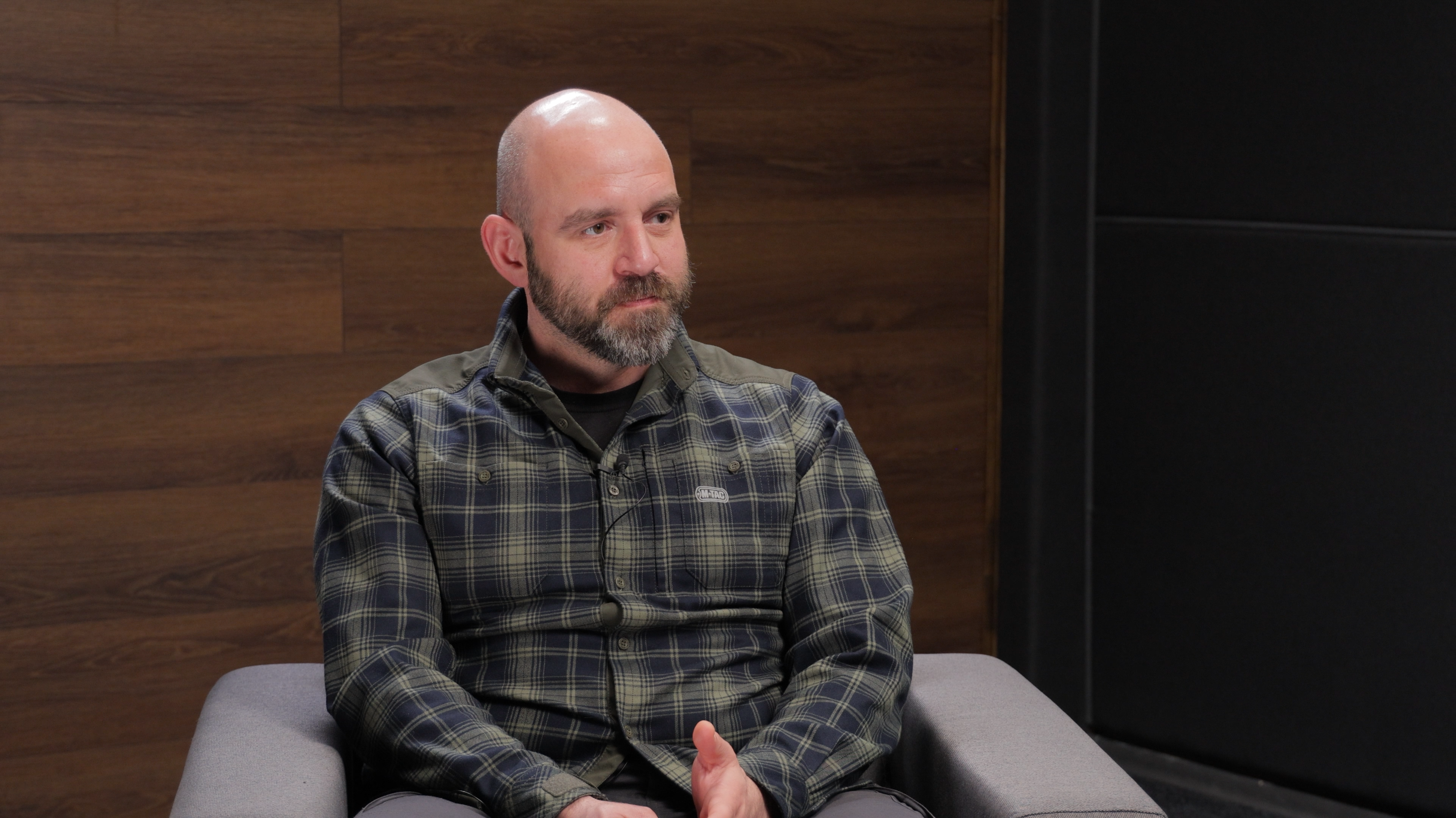 Я не дуже вірю в перемовини, 2025 рік буде роком війни – інтерв'ю з Казаріним