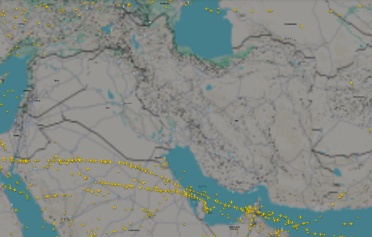 Авіакомпанії облітають чотири країни після ударів Ізраїлю по Ірану
