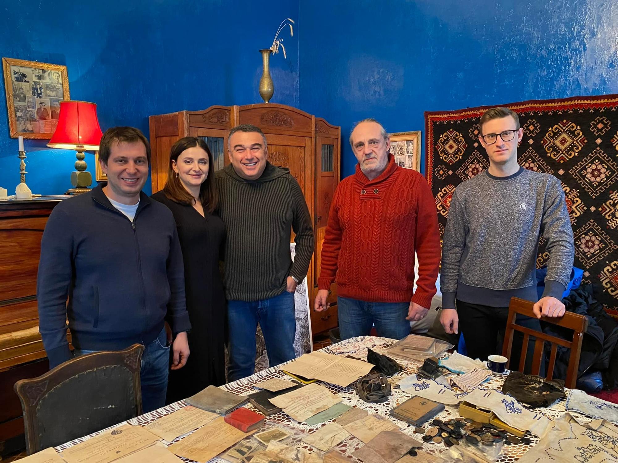 Во Львове нашли более 100 вещей с еврейского гетто в доме, вблизи которого был концлагерь (видео, фото)