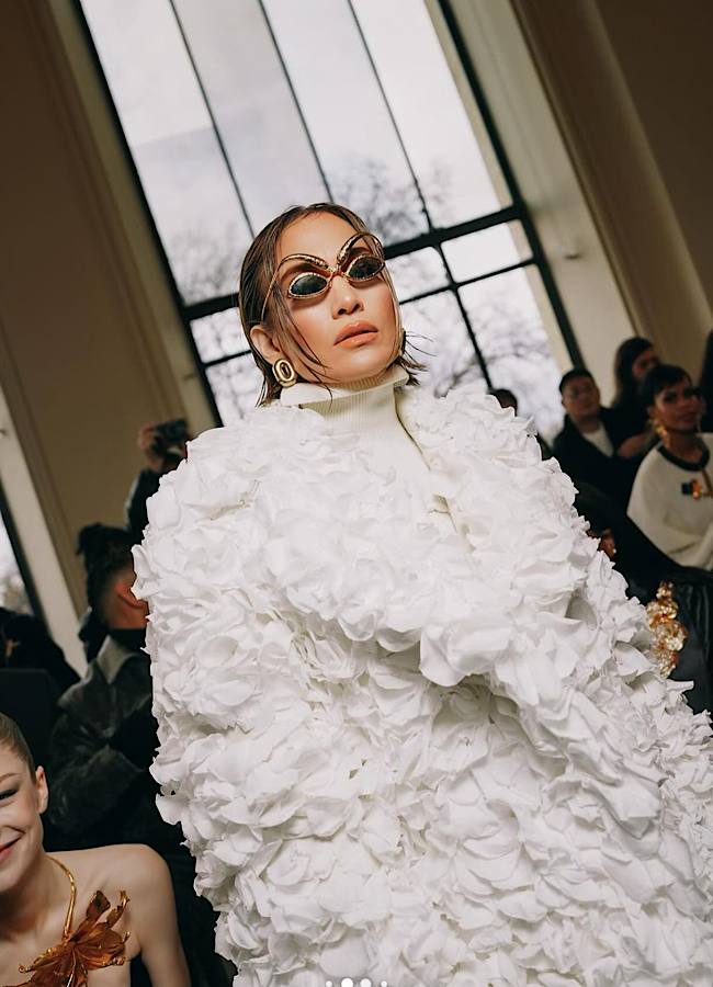 54-річна Дженніфер Лопес змінила імідж та підкорила всіх: ефектні фото