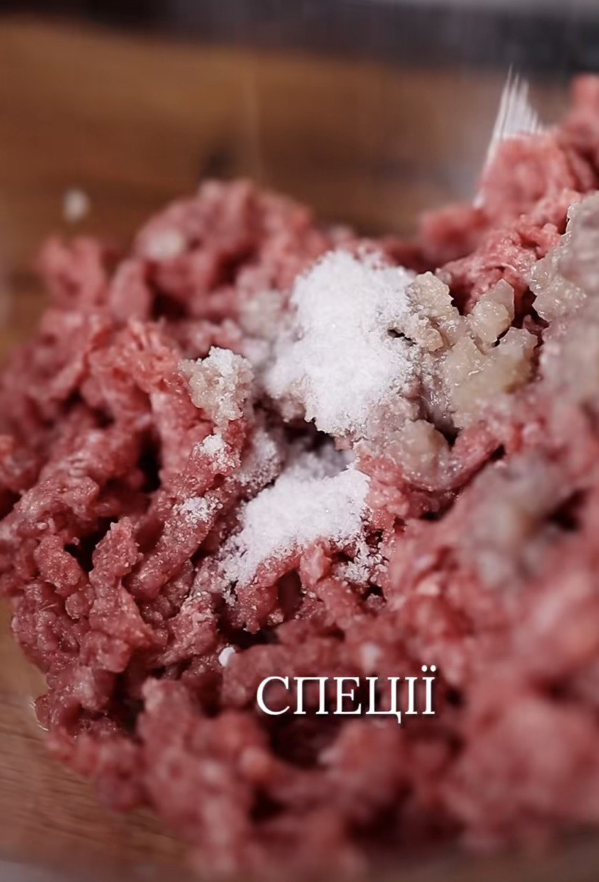 Готовятся быстро и без теста: рецепт вкусных беляшей, которые понравятся всем