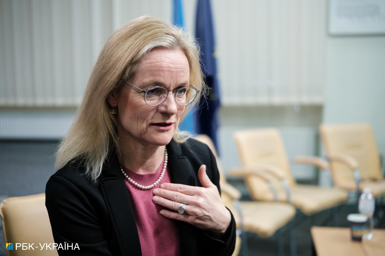 Євродепутат Віола фон Крамон: Нерішучість багатьох європейських лідерів надає сміливості Путіну