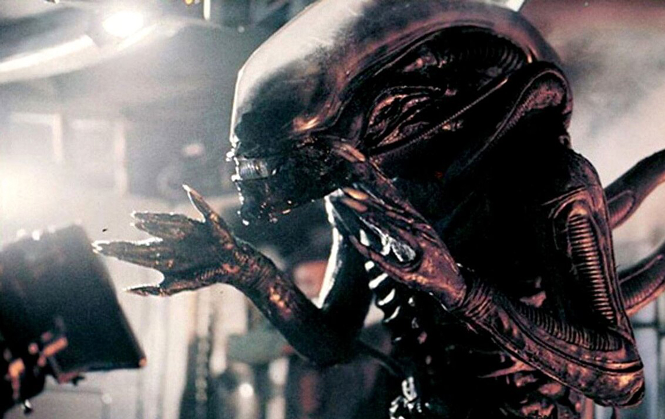 Хто грав Ксеноморфа в фільмі "Чужий". Як виглядає актор та чому він дуже рано помер