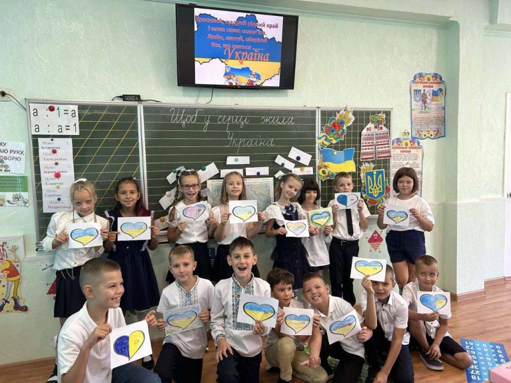 День знань в умовах війни: як пройшов Перший дзвоник у різних регіонах України