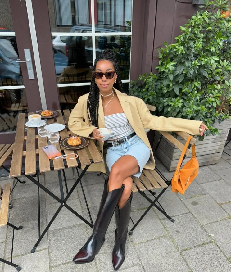 Ковбойские сапоги и клоги: как выглядит самая модная обувь на осень 2024