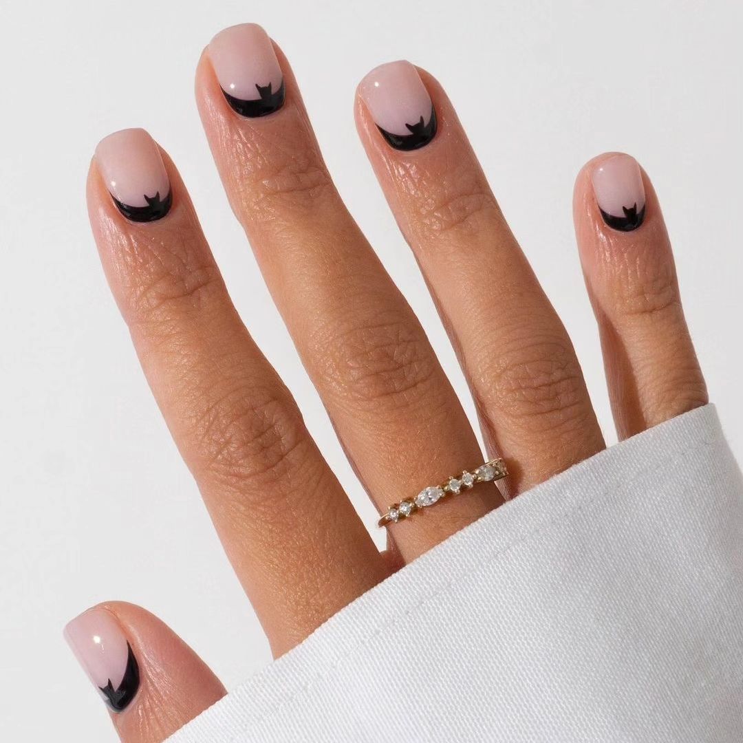 Оригінальні ідеї манікюру на Хелловін-2024: які дизайни у тренді