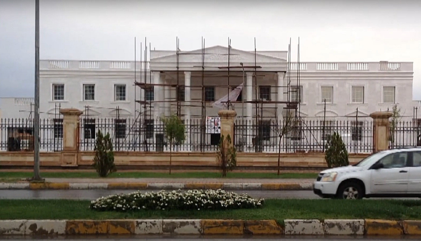 А це як сюди потрапило? 7 копій відомих пам'яток у несподіваних місцях