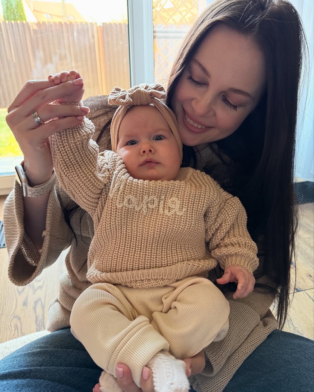 Дружина Позитива зачарувала новими фото з 3-місячною донечкою