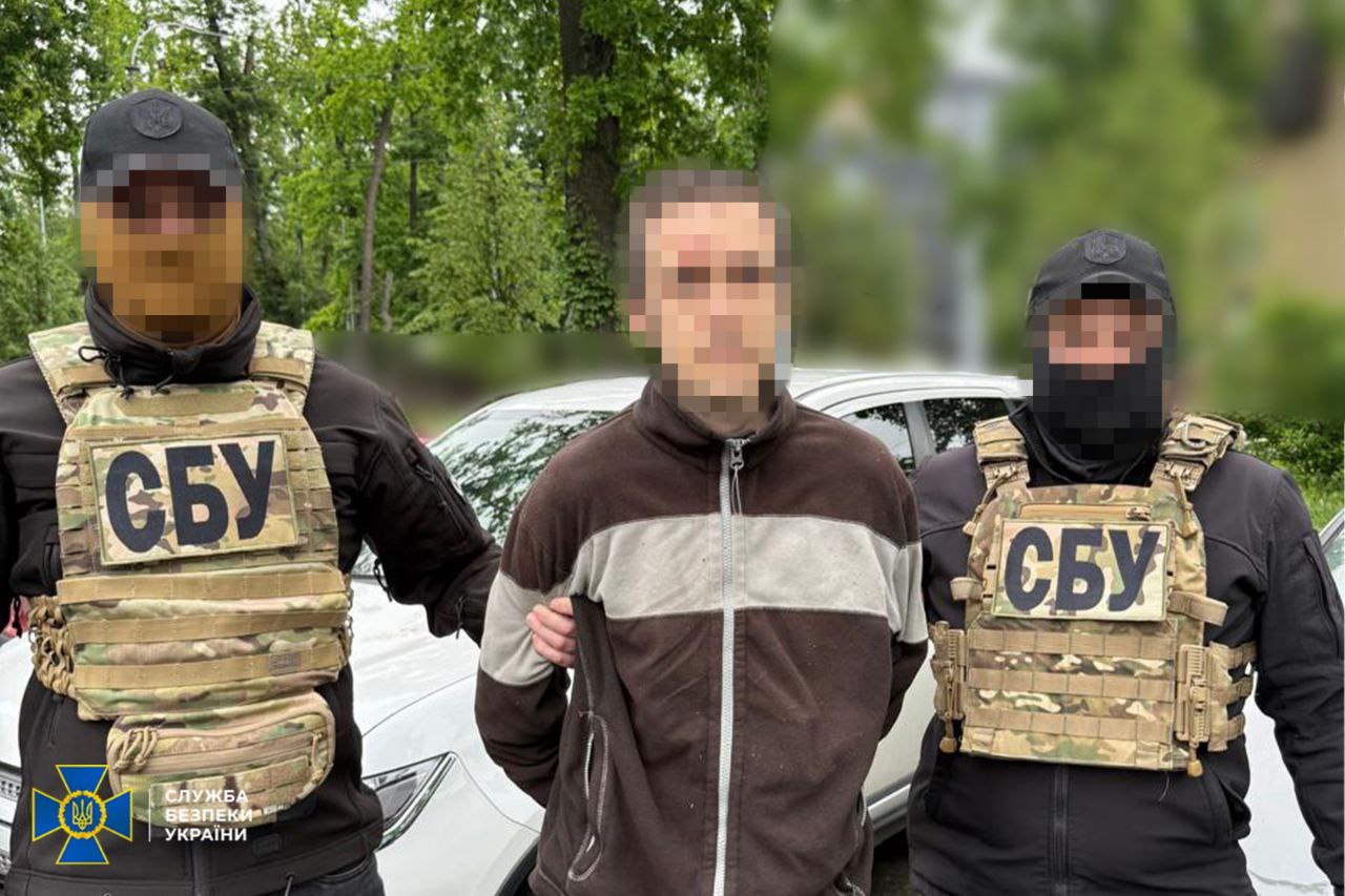 Коригував обстріли Києва. СБУ затримала "на гарячому" зрадника