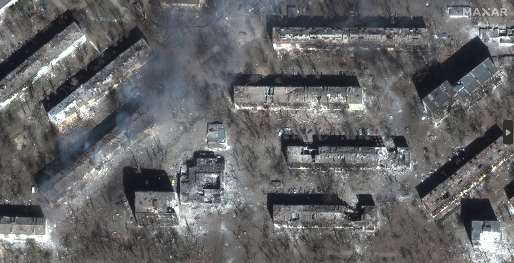 Супутникові знімки показали значне розширення місць поховань у Маріуполі (фото)