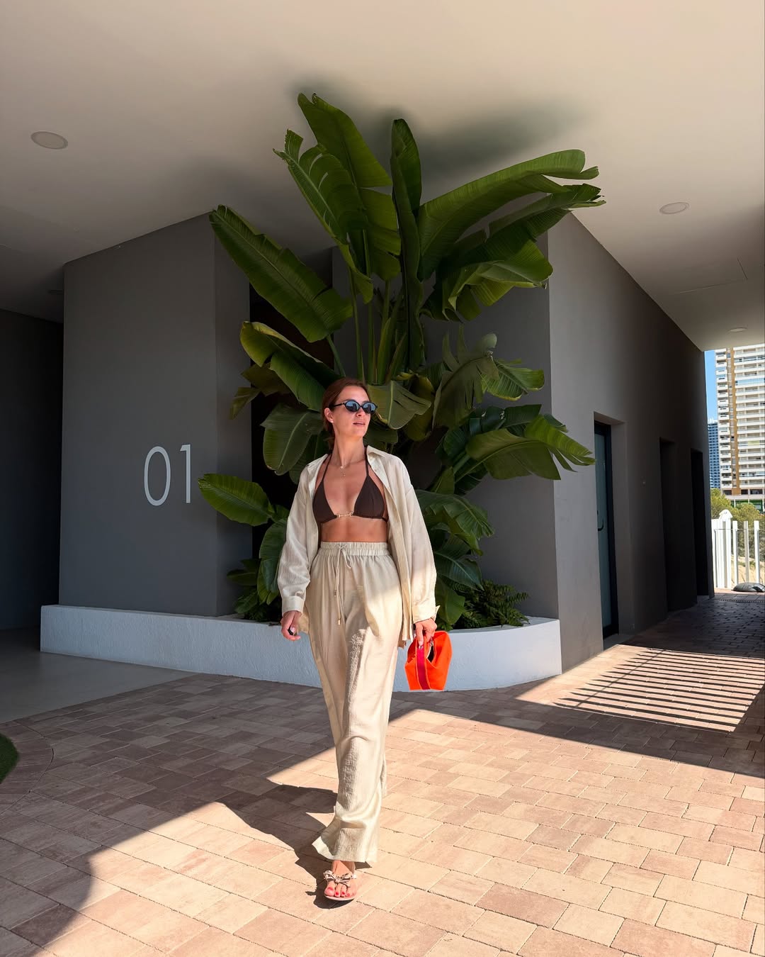 Як стильно одягатися у відпустці: дружина Решетніка показала модні тренди