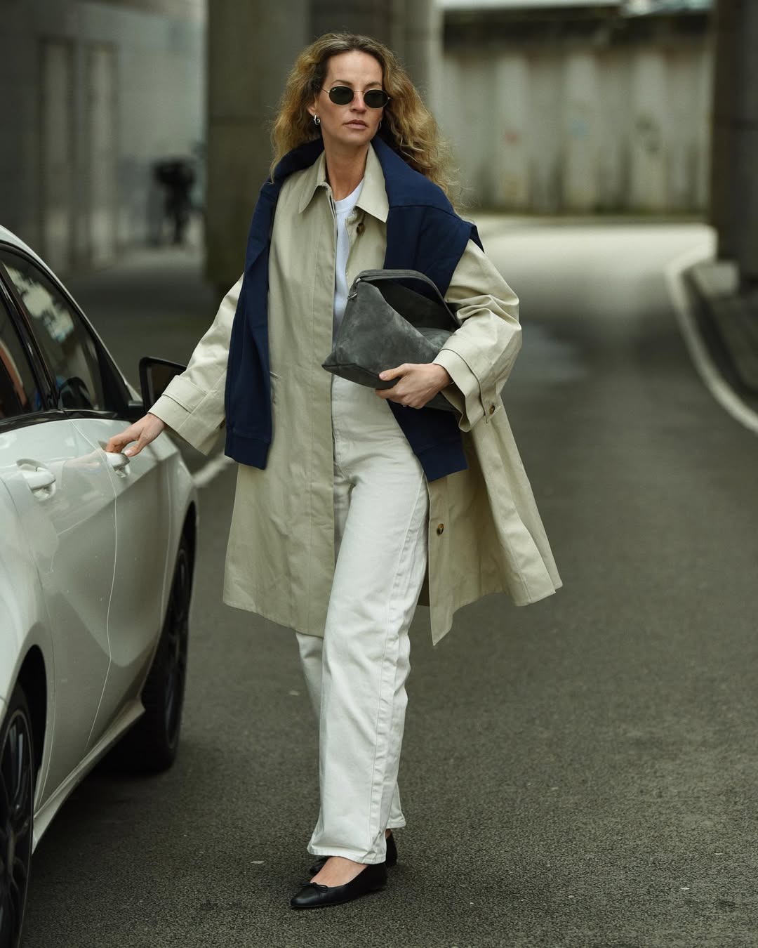 Стильно і без зайвих витрат: як зібрати базовий гардероб на осінь 2025