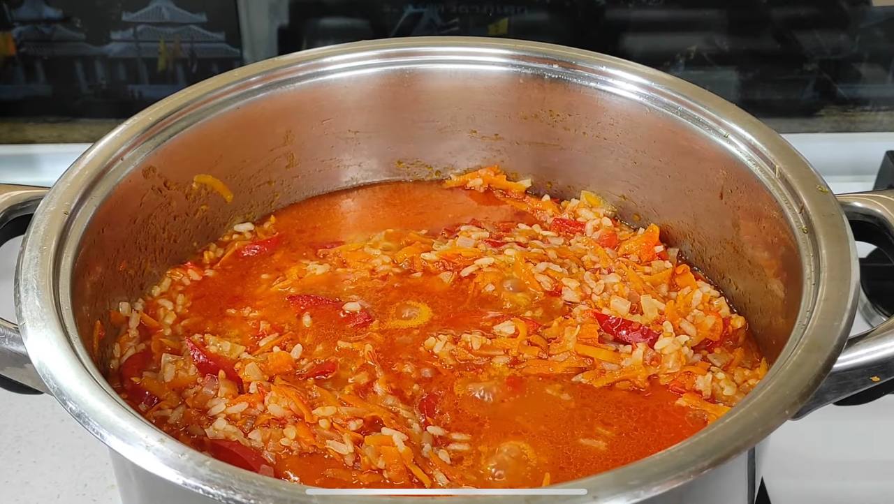 Салат з рису у банках: рецепт консервації, яка завжди виручає